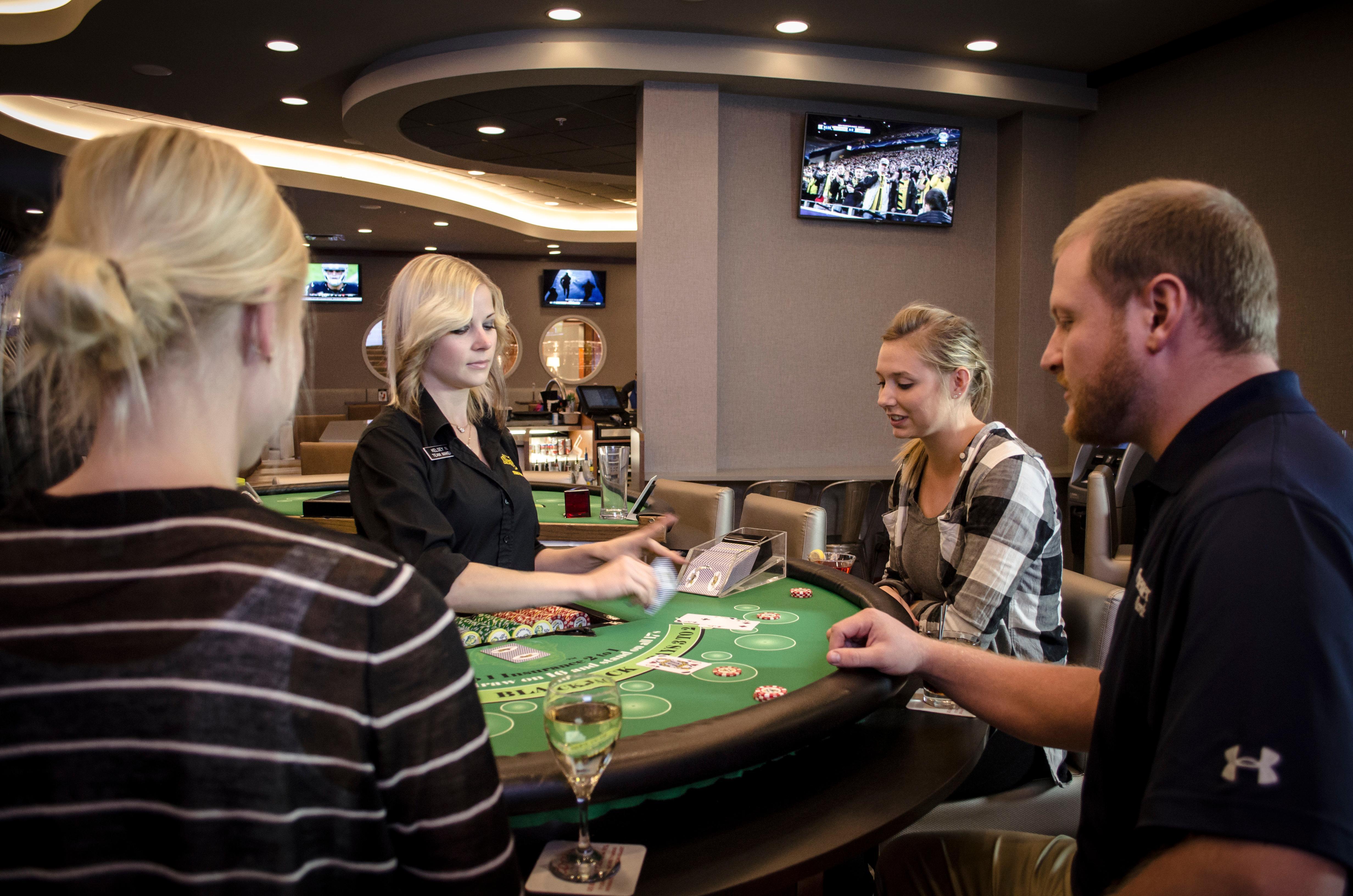 Holiday Inn Fargo By Ihg Esterno foto