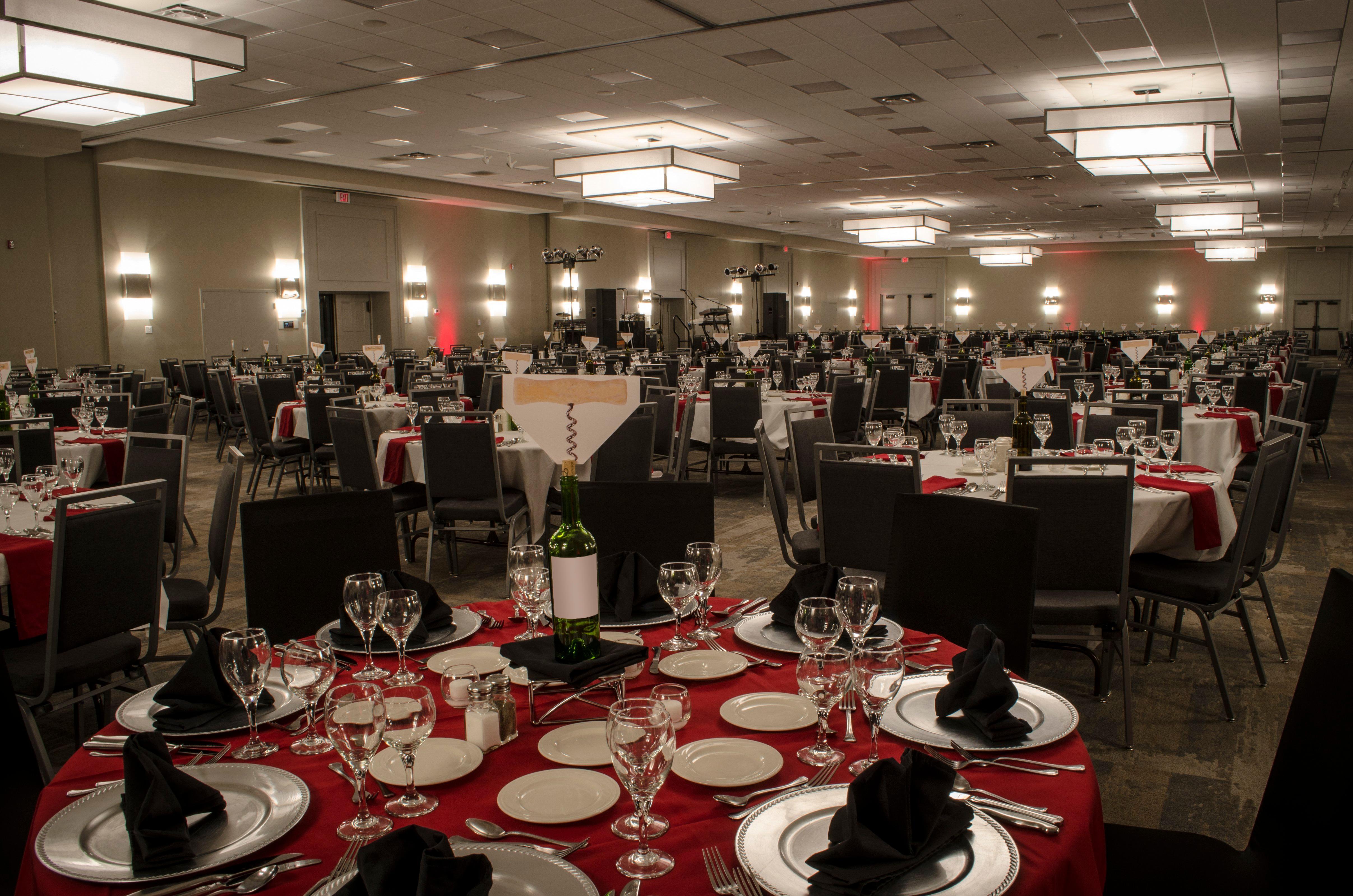 Holiday Inn Fargo By Ihg Esterno foto
